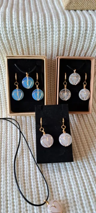 Pendientes y colgante en cuarzo rosa/  Artesanal