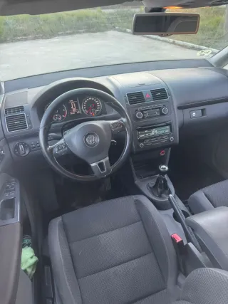 Volkswagen Touran 2013