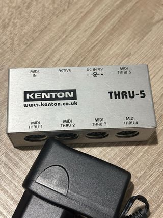 Kenton THRU-5 MIDI Thru Box