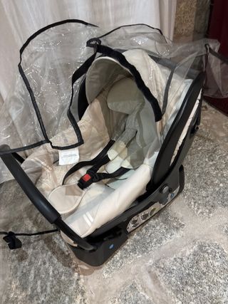 Silla de coche para bebé con funda para la lluvia