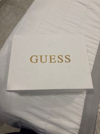 Zapatillas Guess Marrón y Negro