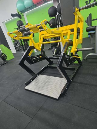 MAQUINARIA DE GIMNASIO