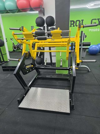 MAQUINARIA DE GIMNASIO