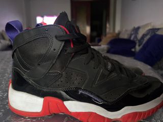 Jordan Zapatillas Negras y Rojas