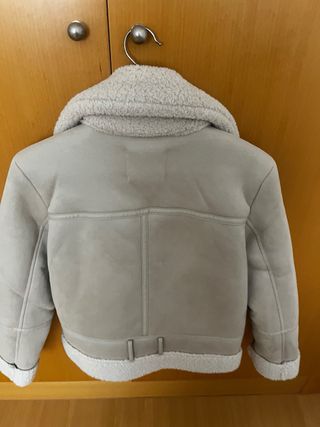 Chaqueta Stradivarius Beige mujer