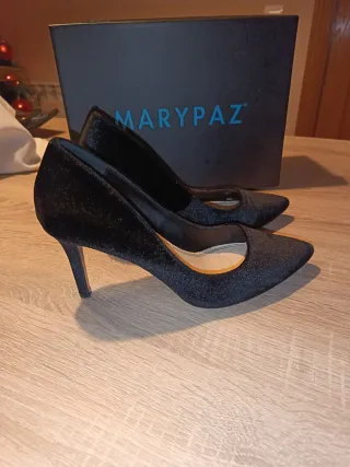 Zapatos de tacón negros talla 38