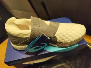 Bambas Asics GEL-KAYANO 25 OBI Gris/Blanco