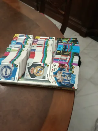 Cromos Adrenalyn XL 24-25