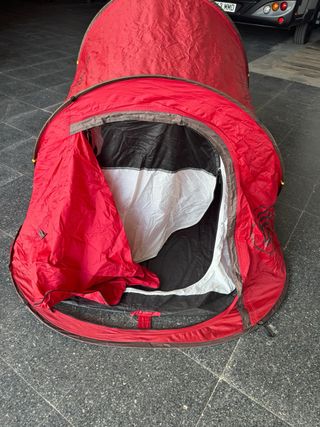 Tienda Quechua 2 Segundos Roja