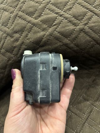 Motor regulador faros Peugeot 106 Valeo