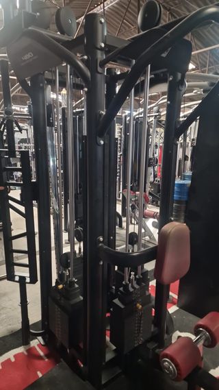 Máquina de gimnasio multifuncional