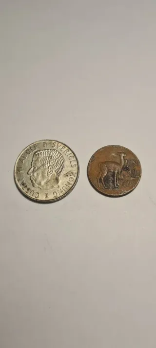 Lote 2 monedas: 5 Coronas + 1 Sol 1973