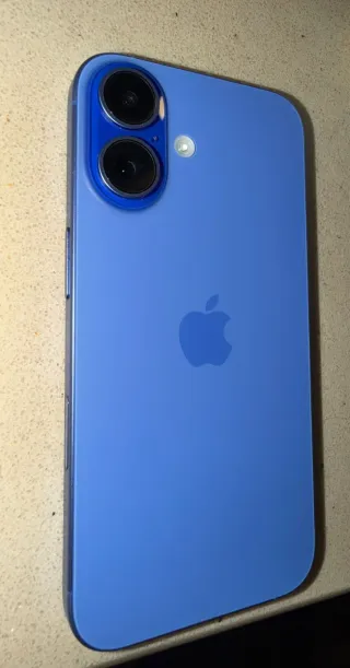 iPhone 16 - 94% Capacidad Máxima