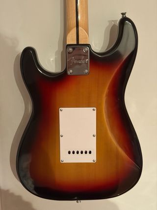 Guitarra eléctrica réplica Fender Stratocaster