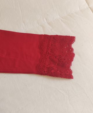 Camiseta Morgan encaje roja Talla M