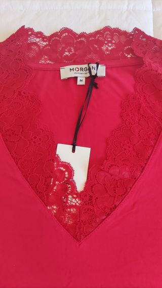 Camiseta Morgan encaje roja Talla M