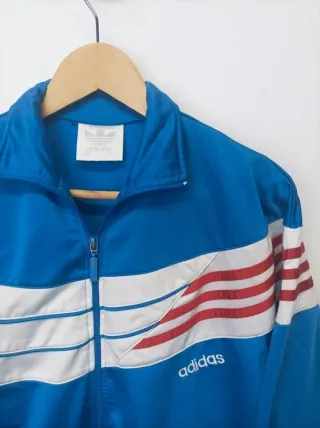 Chaqueta deportiva Adidas vintage azul y blanca