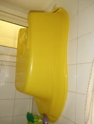 Cuna de madera para bebé