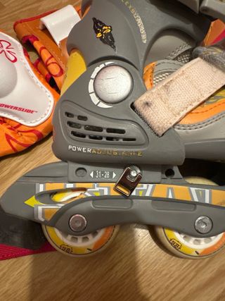 Patines en línea para niños con protecciones