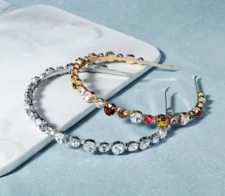 2 Tocados dorado con piedras multicolor