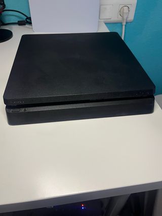 PS4 SLIM 1TB