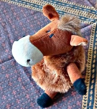 Peluche caballo marrón suave