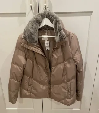 Abrigo mujer beige talla M con cuello pelo