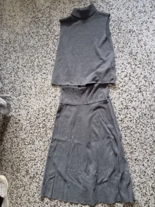 Conjunto Top y Falda Gris