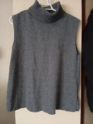 Conjunto Top y Falda Gris