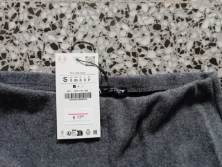 Conjunto Top y Falda Gris