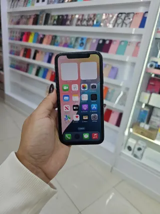 iPhone 11 64GB