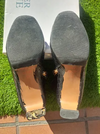 Botines Sfera efecto piel de serpiente