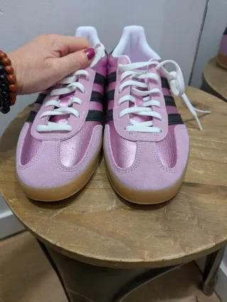 Zapatillas Adidas Gazelle Rosa y Negro