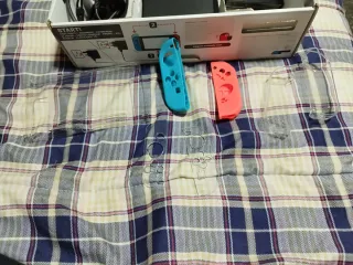 Nintendo Switch Joy-Con Azul y Rojo