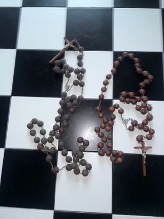 Lotto 2 Rosari Vintage da Parete