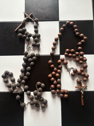 Lotto 2 Rosari Vintage da Parete