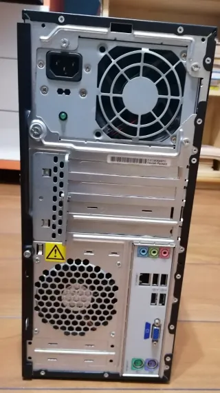 HP Compaq dx2400 Microtower PC