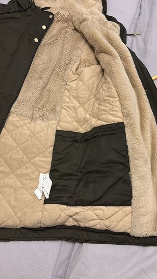 Trenca verde y beige con forro