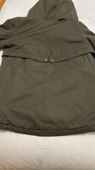 Trenca verde y beige con forro