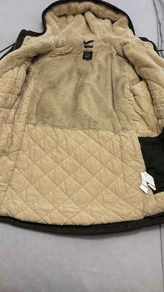 Trenca verde y beige con forro