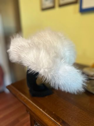 Cappello finta pelliccia bianco