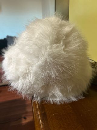 Cappello finta pelliccia bianco