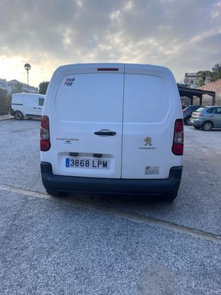 Peugeot Partner 2021