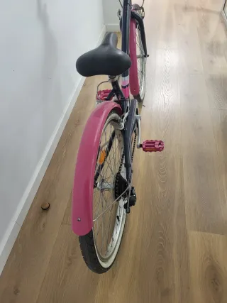 Bicicleta infantil Btwin blu e rosa