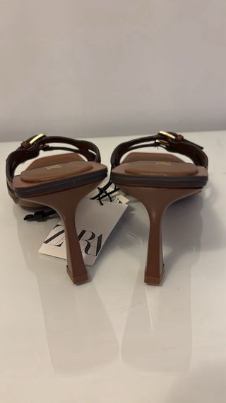 Sandalias Zara Marrones Mujer