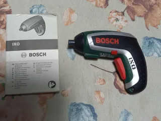 Avvitatore a batteria Bosch IXO