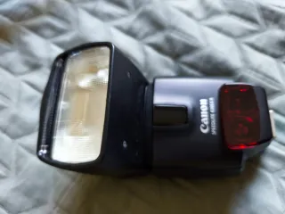 Canon Speedlite 430EX II Flash