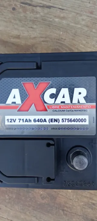 Batería Coche AXCAR 71Ah 640A