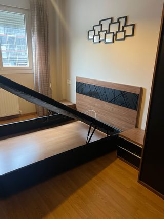 Armario modular con mesitas y canapé