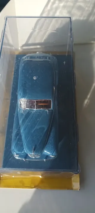 Coche Tintín 1/24 La Morris Six